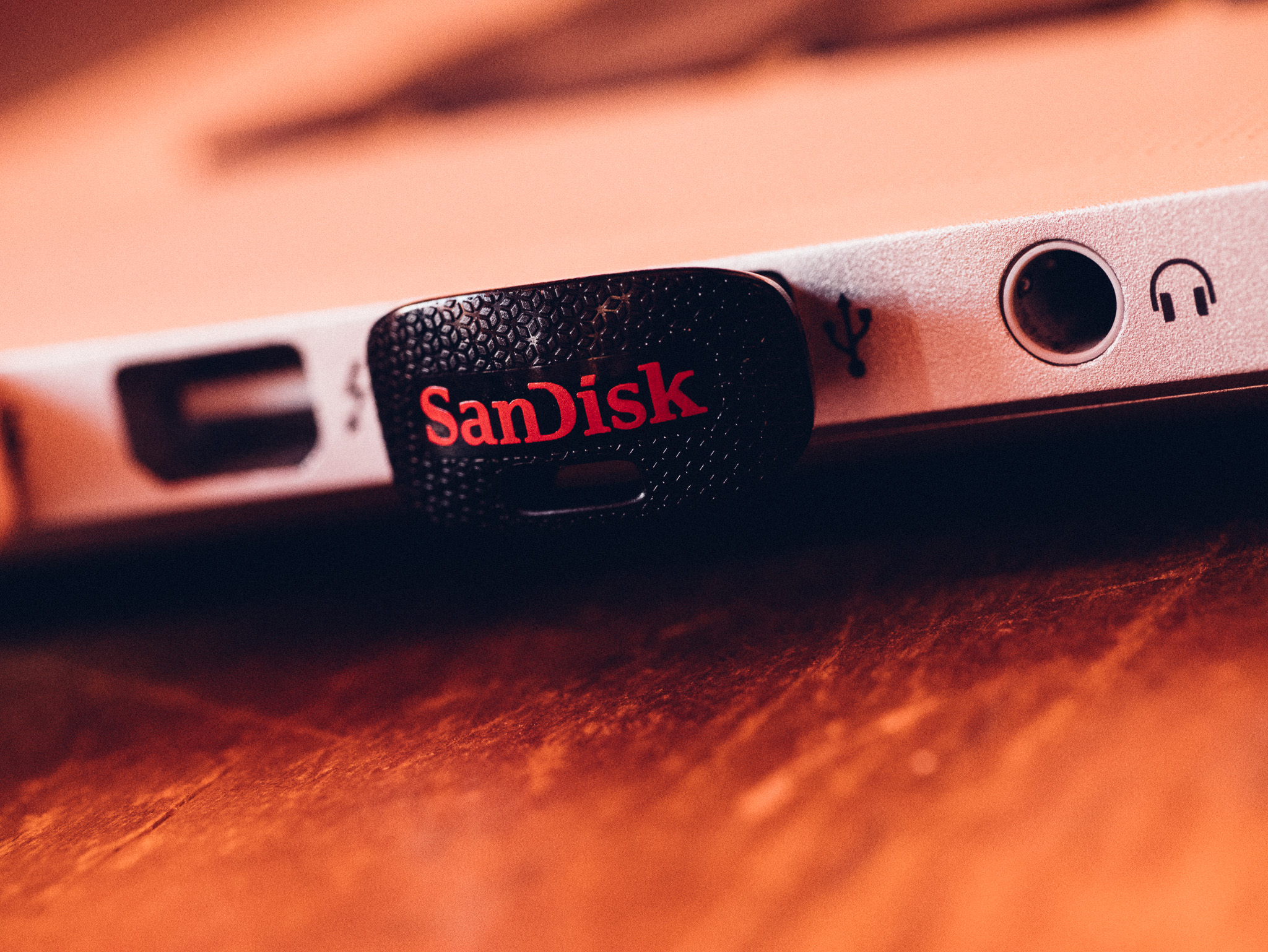 SanDisk Ultra Fit 128GB USB 3.0 Flash Drive in my MacBook Pro